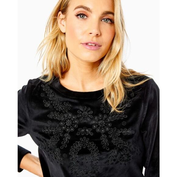 Lilly Pulitzer Onyx Black Embroidered Rami Velour Sweatshirt Womens Small - Picture 1 of 7